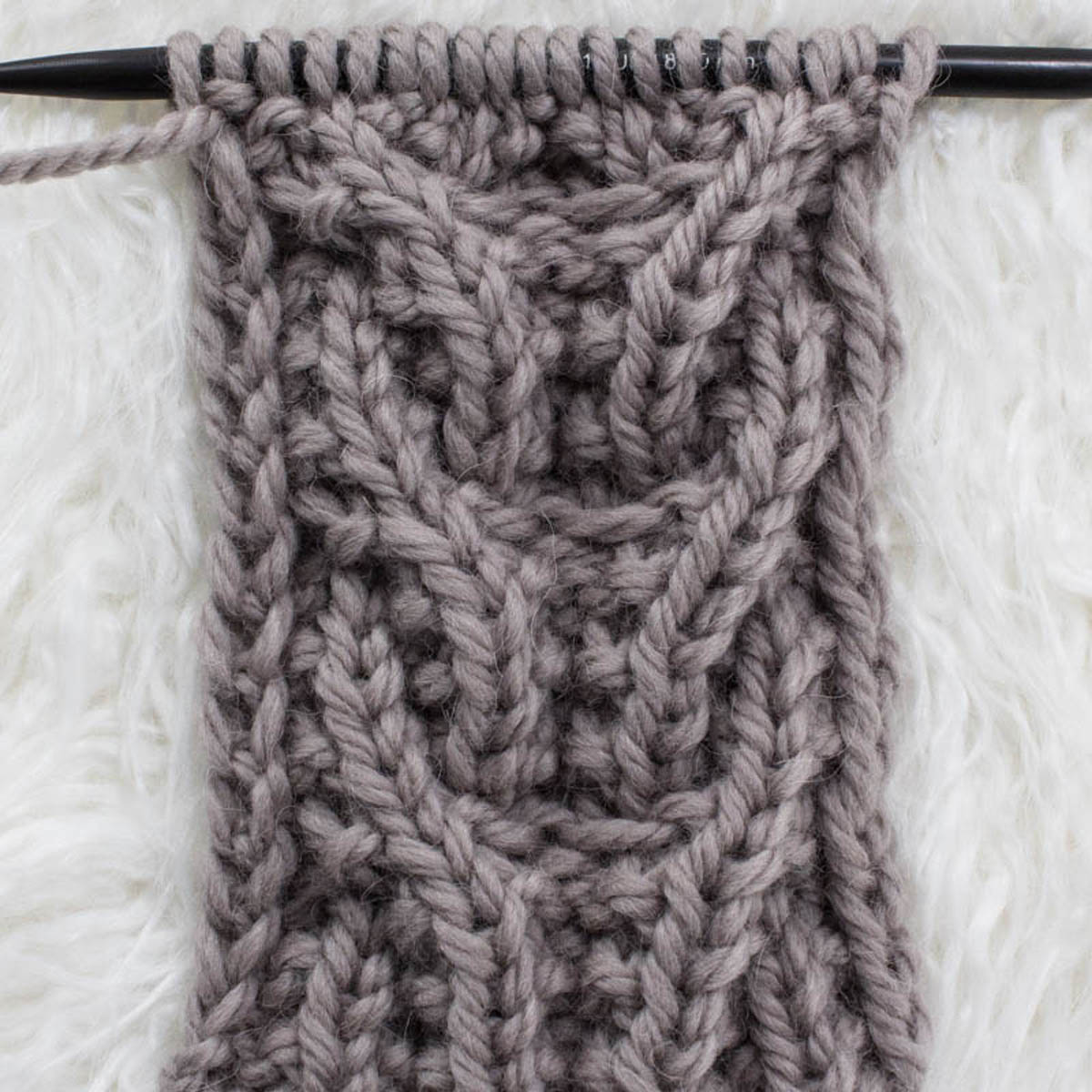 Side-by-Side Seed Stitch Cable : Get It Now