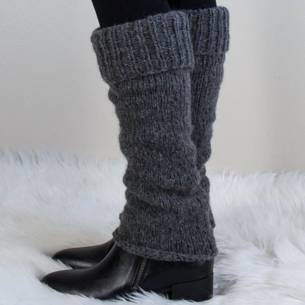 Sweater Dress Leg and Wrist Warmers Knitting Pattern 1980's