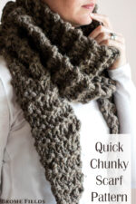 Chunky Knit Triangle Scarf : Brome Fields